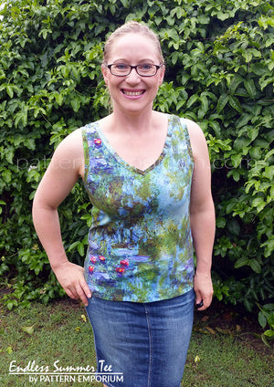 view our ladies v-neck tee sewing pattern