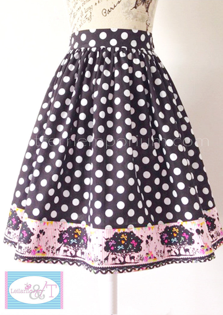 Ladies Flat Front Gathered Skirt Sewing Pattern (Zip-free